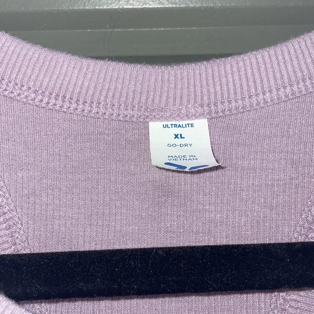 Old Navy Active Razorback Tank - Picture 4 of 6
